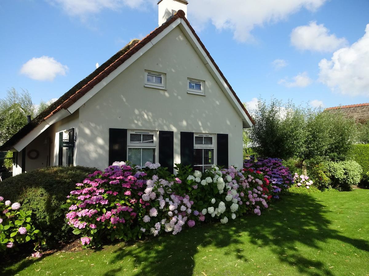 Attractive Holiday Home With Jetty Steendam Exterior foto